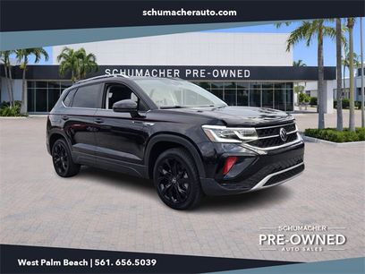 Certified 2022 Volkswagen Taos SEL w/ Panoramic Sunroof Package