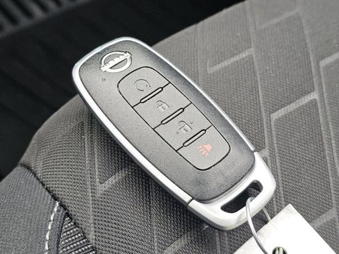 Used 2024 Nissan Kicks SV image 31