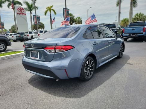Used 2022 Toyota Corolla LE FWD image 12