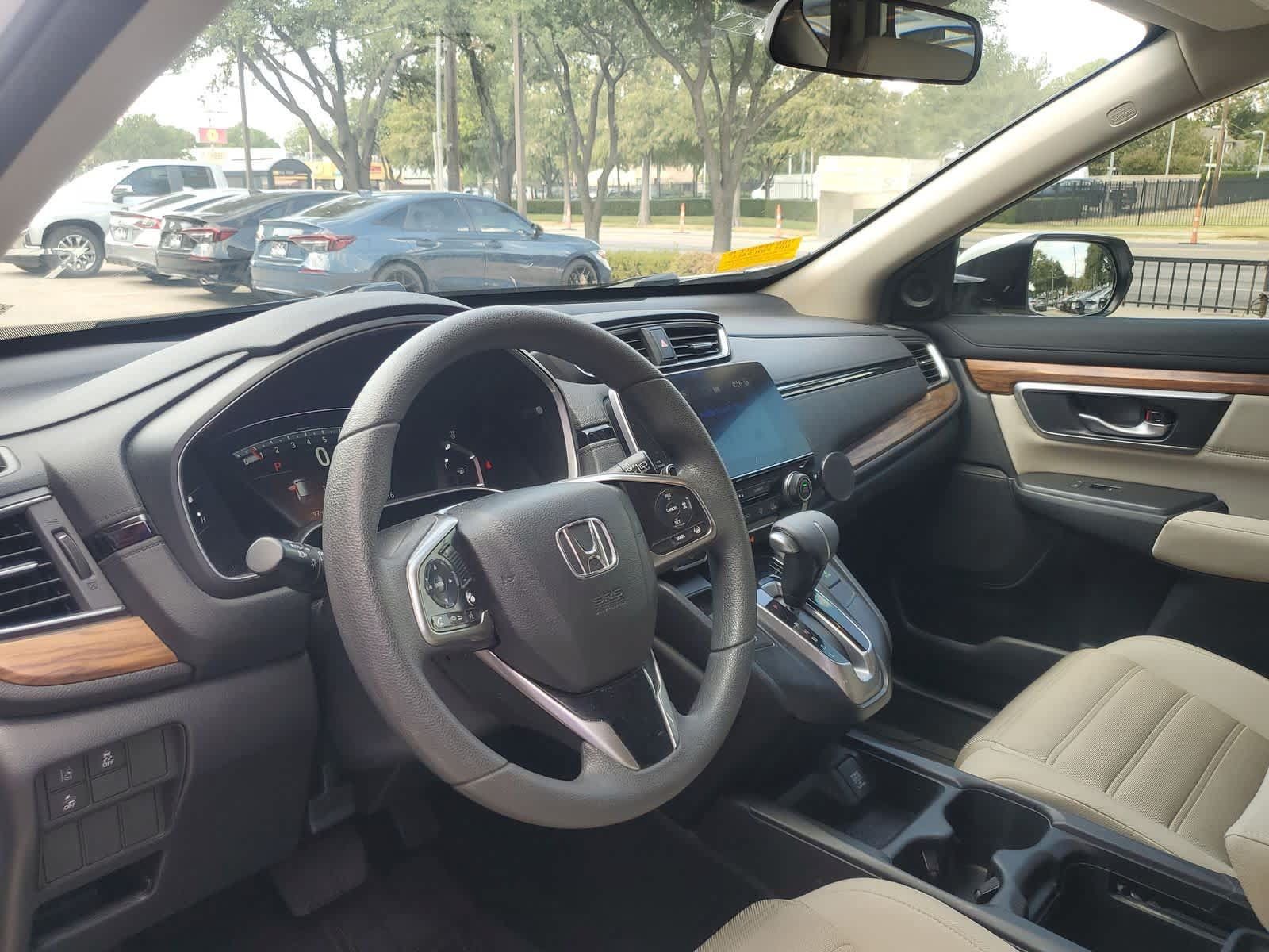 Used 2017 Honda CR-V EX image 2
