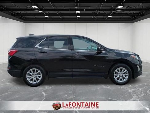 Used 2020 Chevrolet Equinox LT w/ Driver Convenience Package FWD image 6