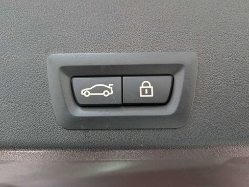 Used 2023 BMW XM AWD/4WD image 27
