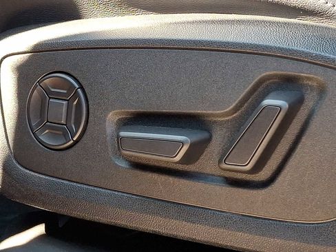 Used 2022 Audi Q3 2.0T Premium Plus w/ Premium Plus Package image 17