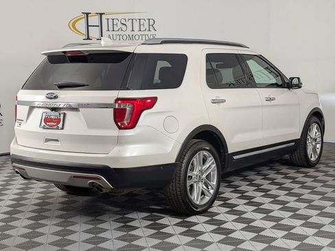 Used 2017 Ford Explorer Limited w/ Equipment Group 301A image 7