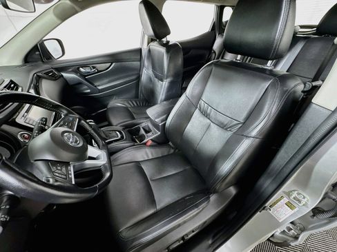 Used 2022 Nissan Rogue Sport SL image 14