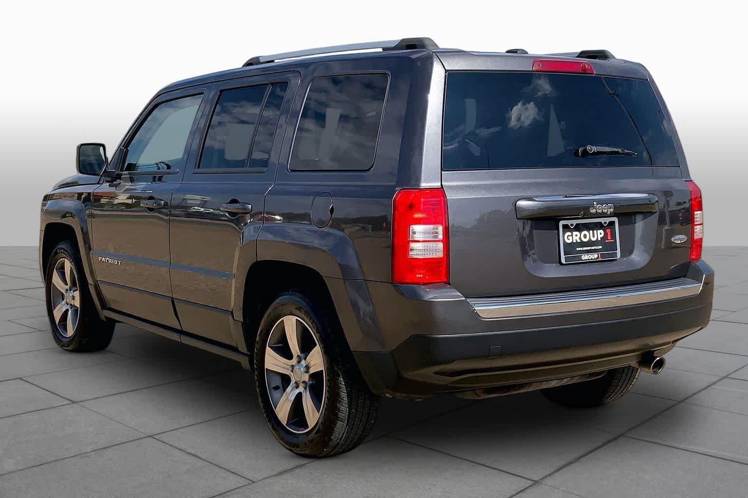 Used 2016 Jeep Patriot High Altitude FWD image 10
