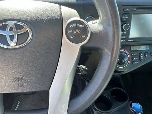 Used 2014 Toyota Prius C Three image 5