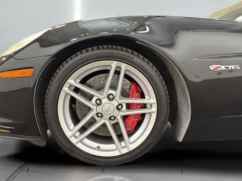Used 2006 Chevrolet Corvette Z06 w/ Preferred Equipment Group image 36