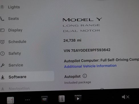 Used 2023 Tesla Model Y Long Range image 52