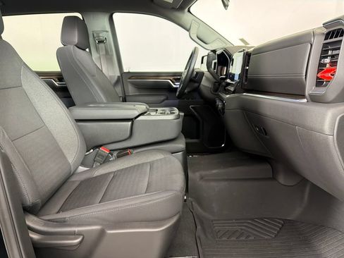 Used 2025 Chevrolet Silverado 1500 LT Trail Boss w/ LPO, Dark Essentials Package AWD/4WD image 20