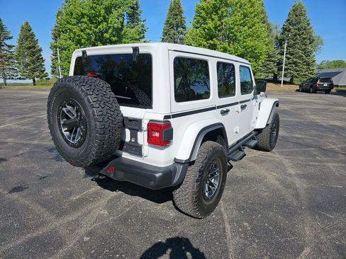 Used 2026 Jeep Wrangler Unlimited Rubicon AWD/4WD image 6