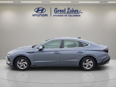 Certified 2026 Hyundai Sonata SE FWD image 2