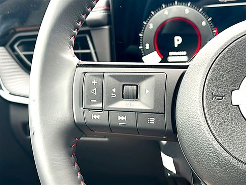 New 2026 Nissan Kicks SR w/ Cold Weather Package FWD image 19