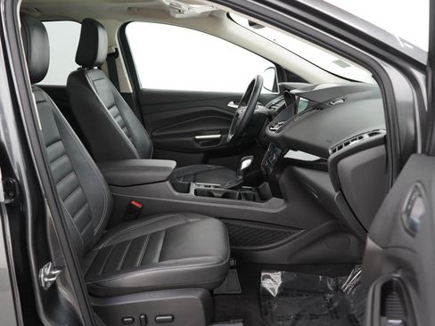 Used 2019 Ford Escape Titanium AWD/4WD image 11