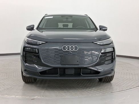 Used 2025 Audi Q6 e-tron Premium Plus w/ Premium Plus image 6