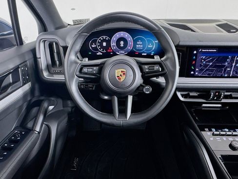 Used 2024 Porsche Cayenne image 4