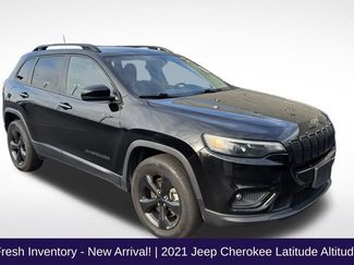 Used 2021 Jeep Cherokee Altitude video 1