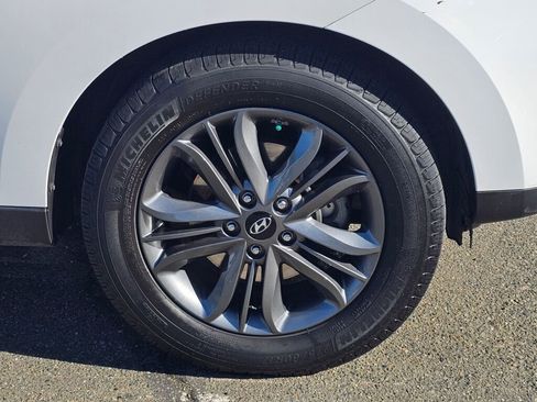 Used 2015 Hyundai Tucson SE image 9