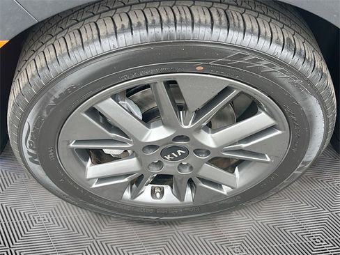 Used 2021 Kia Soul S image 28