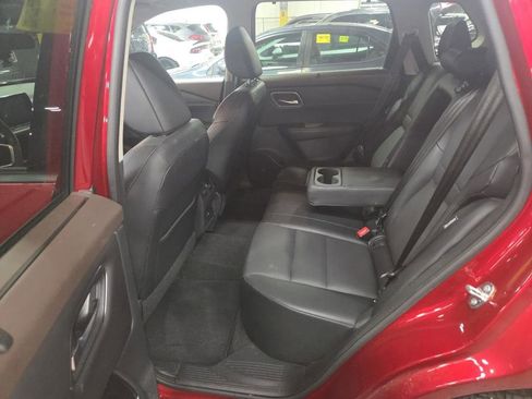 Used 2021 Nissan Rogue SV w/ Premium Package AWD/4WD image 5