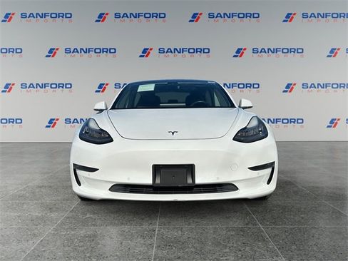 Used 2018 Tesla Model 3 Long Range image 8