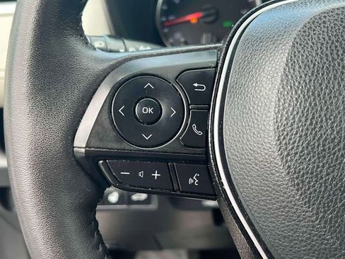 Certified 2022 Toyota RAV4 XLE Premium image 26