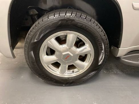 Used 2006 GMC Envoy SLE AWD/4WD image 28