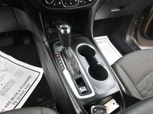 Used 2018 Chevrolet Equinox LT w/ Sun & Infotainment Package AWD/4WD image 24