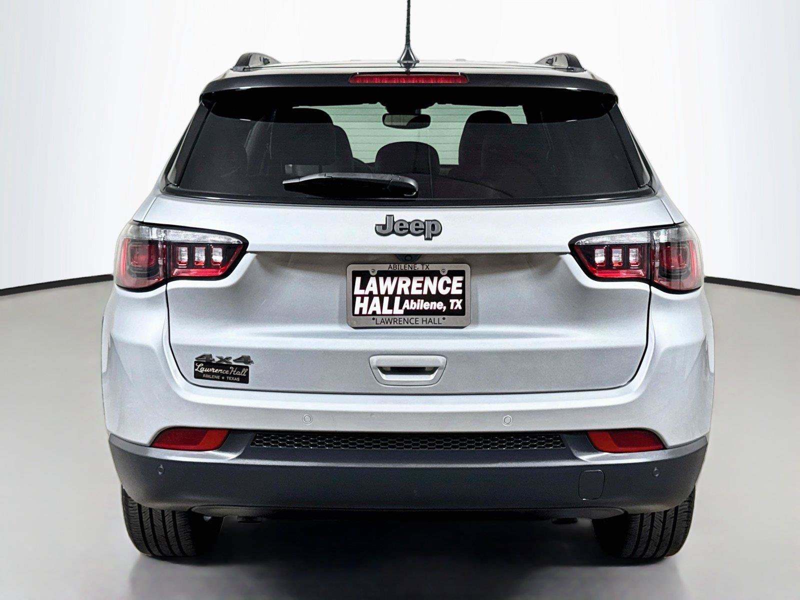 Used 2026 Jeep Compass Limited AWD/4WD image 5