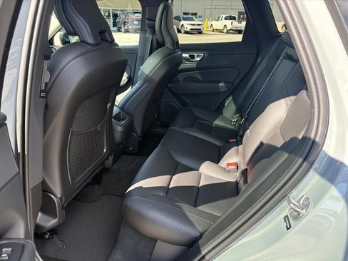 Used 2024 Volvo XC60 B5 Core AWD/4WD image 18
