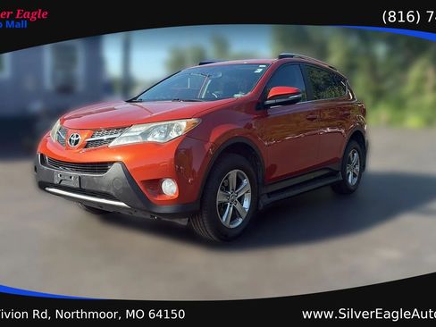 Used 2015 Toyota RAV4 XLE FWD image 1