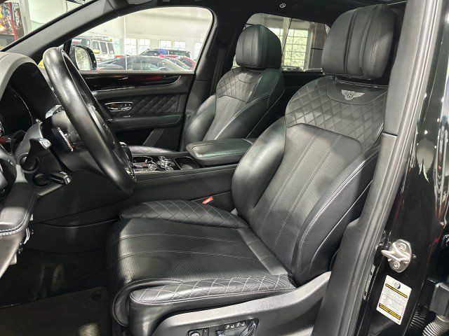 Used 2017 Bentley Bentayga AWD/4WD image 6
