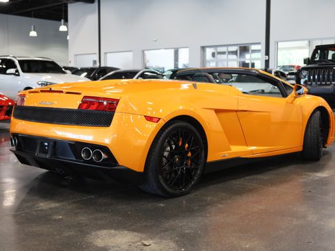 Used 2012 Lamborghini Gallardo LP 550-2 RWD image 8