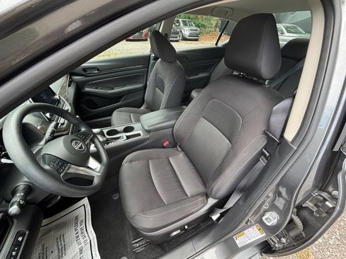 Used 2026 Nissan Altima 2.5 SV FWD image 36