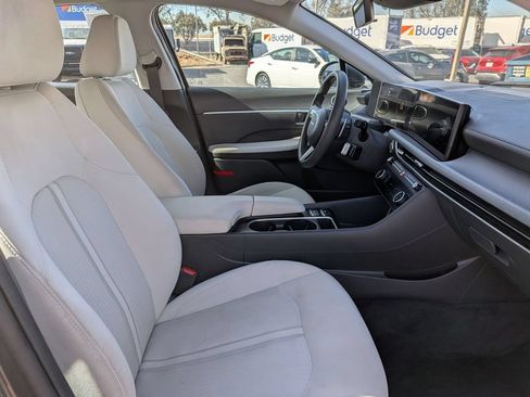 Used 2025 Hyundai Sonata SEL FWD image 30