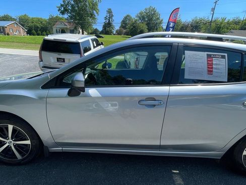 Used 2020 Subaru Impreza 2.0i Premium AWD/4WD image 3