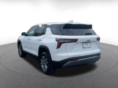 Used 2025 Chevrolet Equinox LT image 11