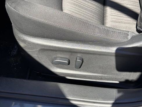 Used 2024 Nissan Altima 2.5 SV image 19