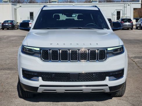 Used 2024 Jeep Wagoneer Series II w/ Flexible Seating Group image 2