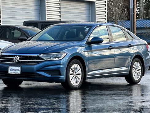 Used 2019 Volkswagen Jetta S w/ Driver Assistance Package image 8