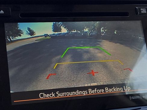 Used 2017 Subaru Forester 2.5i Touring AWD/4WD image 14