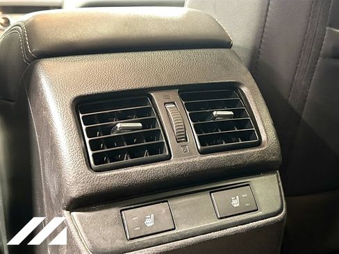 Used 2016 Subaru Outback 2.5i Limited AWD/4WD image 28