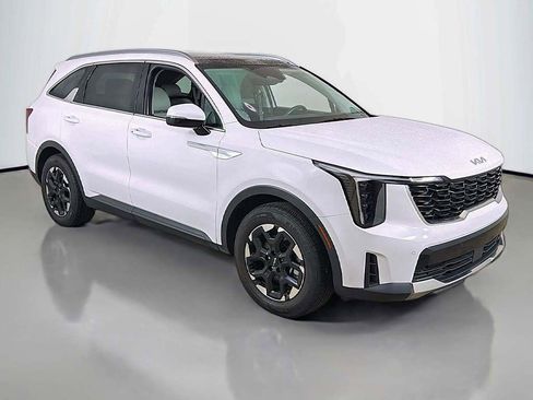 Used 2024 Kia Sorento S w/ Panoramic Sunroof Package image 42