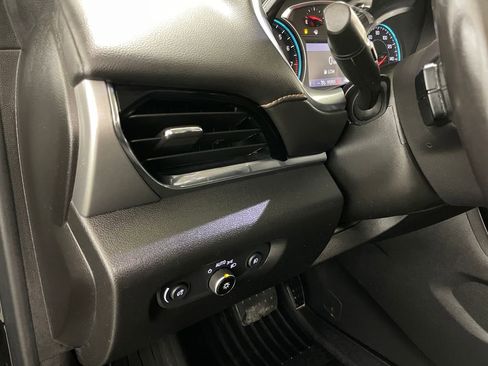 Used 2019 Chevrolet Traverse LT AWD/4WD image 27