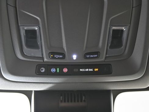 Used 2024 Chevrolet Silverado 1500 Custom image 33