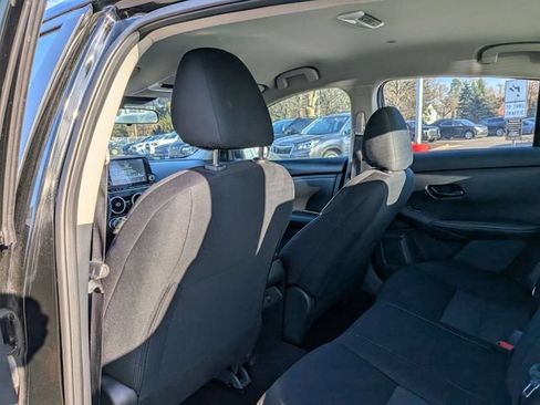 Used 2024 Nissan Sentra SV FWD image 24