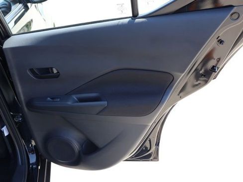 New 2025 Nissan Kicks Play S image 19