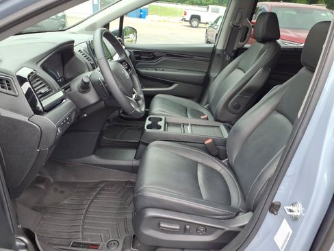 Used 2023 Honda Odyssey Touring image 4