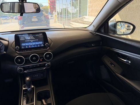 Used 2025 Nissan Sentra SV FWD image 34