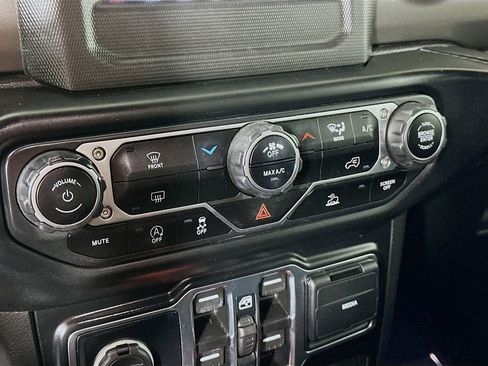 Certified 2022 Jeep Wrangler Unlimited Sport image 25